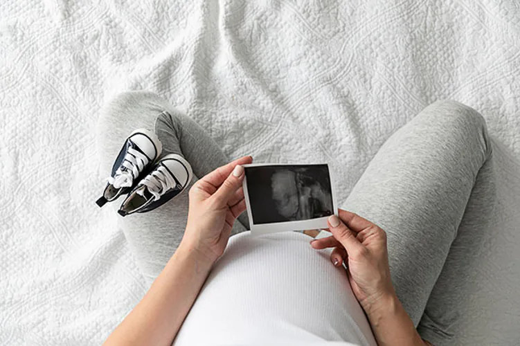 Informe de caso: COVID-19 en el tercer trimestre del embarazo