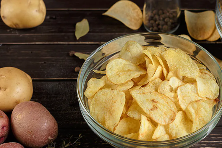 Lo que no sabes de tu plato de patatas fritas: qué es la acrilamida y cuál es su efecto